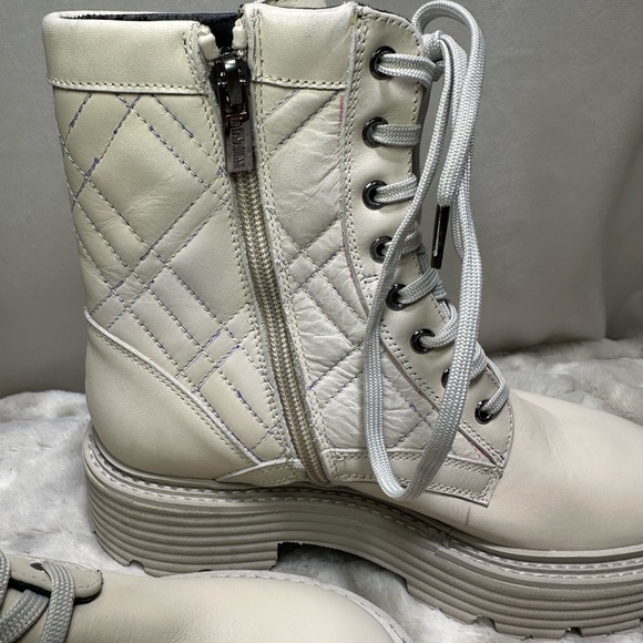 New La Canadienne Yasmine Women's Leather Bootie Size 35 US5 - Picture 6 of 8